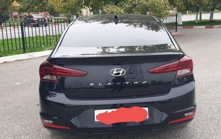 Hyundai Elantra VI рестайлинг, 2019 год, 1 600 000 рублей, 12 фотография