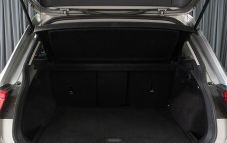 Volkswagen Tiguan II, 2017 год, 2 489 000 рублей, 19 фотография