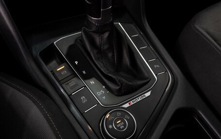 Volkswagen Tiguan II, 2017 год, 2 489 000 рублей, 18 фотография