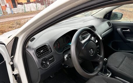 Volkswagen Polo VI (EU Market), 2019 год, 300 000 рублей, 8 фотография