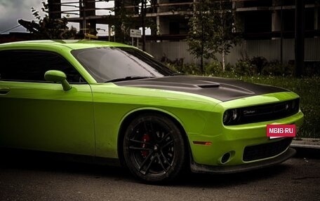 Dodge Challenger III рестайлинг 2, 2019 год, 6 200 000 рублей, 11 фотография