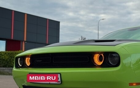 Dodge Challenger III рестайлинг 2, 2019 год, 6 200 000 рублей, 17 фотография