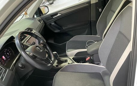 Volkswagen Tiguan II, 2019 год, 2 818 000 рублей, 5 фотография