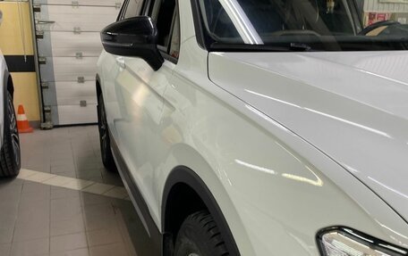 Volkswagen Tiguan II, 2019 год, 2 818 000 рублей, 29 фотография