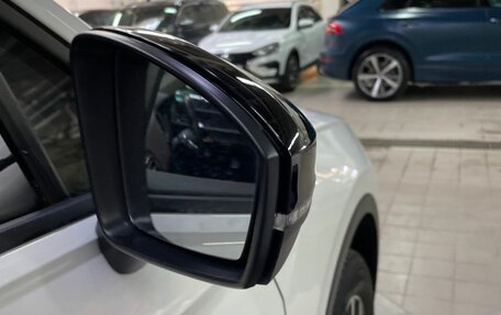 Volkswagen Tiguan II, 2019 год, 2 818 000 рублей, 30 фотография