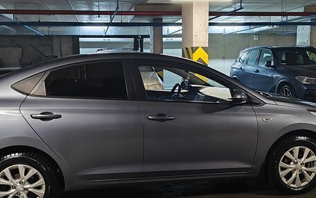 Hyundai Solaris II рестайлинг, 2018 год, 1 650 000 рублей, 3 фотография