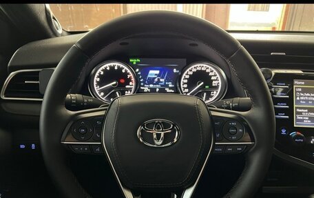 Toyota Camry, 2019 год, 2 900 000 рублей, 5 фотография