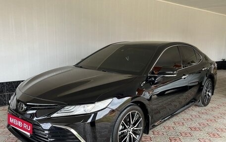 Toyota Camry, 2019 год, 2 900 000 рублей, 3 фотография