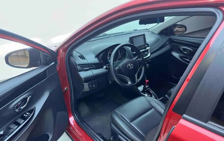 Toyota Yaris XP150 рестайлинг, 2022 год, 959 099 рублей, 9 фотография