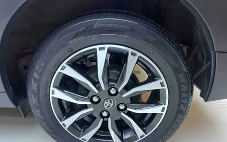 Toyota Yaris XP150 рестайлинг, 2022 год, 959 099 рублей, 17 фотография