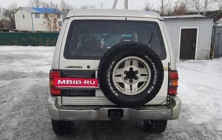 Mitsubishi Pajero III рестайлинг, 1994 год, 850 000 рублей, 8 фотография