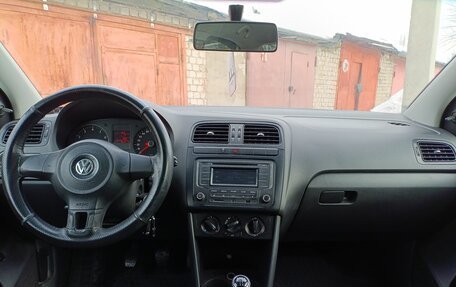 Volkswagen Polo VI (EU Market), 2011 год, 685 000 рублей, 10 фотография