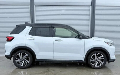 Toyota Raize I, 2021 год, 1 269 099 рублей, 3 фотография