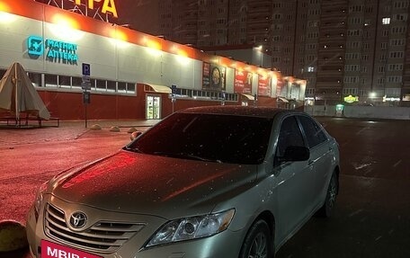 Toyota Camry, 2008 год, 900 000 рублей, 10 фотография