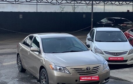 Toyota Camry, 2008 год, 900 000 рублей, 1 фотография