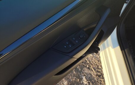 Skoda Octavia IV, 2021 год, 2 250 000 рублей, 10 фотография