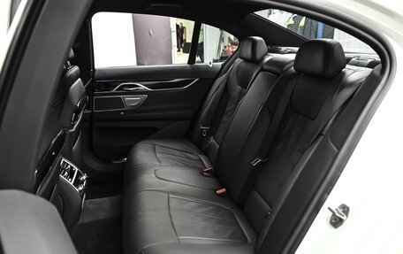 BMW 7 серия, 2018 год, 4 148 000 рублей, 12 фотография