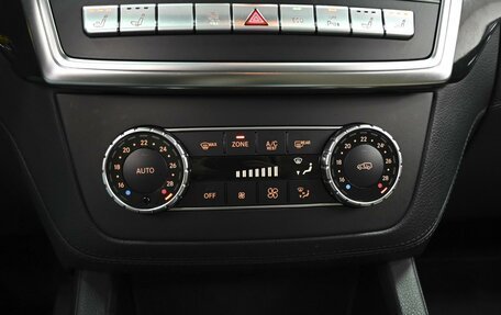 Mercedes-Benz M-Класс, 2015 год, 2 619 000 рублей, 16 фотография