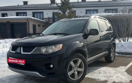 Mitsubishi Outlander III рестайлинг 3, 2007 год, 1 070 000 рублей, 2 фотография