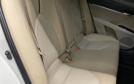 Toyota Camry, 2019 год, 2 850 000 рублей, 24 фотография