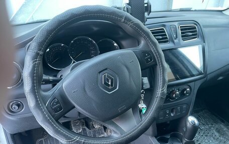 Renault Sandero II рестайлинг, 2018 год, 899 000 рублей, 3 фотография