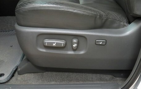 Toyota Land Cruiser Prado 120 рестайлинг, 2007 год, 2 450 000 рублей, 13 фотография