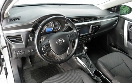 Toyota Corolla, 2013 год, 1 290 000 рублей, 13 фотография