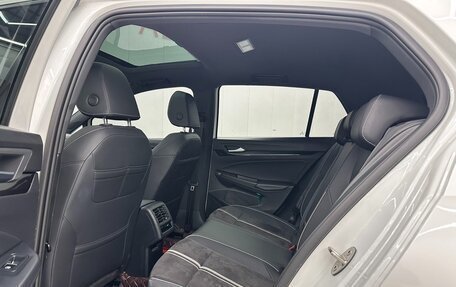 Volkswagen Golf VIII, 2023 год, 1 850 000 рублей, 11 фотография