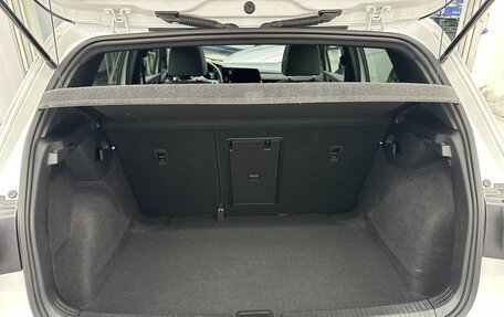 Volkswagen Golf VIII, 2023 год, 1 850 000 рублей, 17 фотография