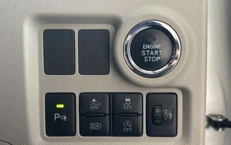 Toyota Passo III, 2021 год, 800 000 рублей, 7 фотография