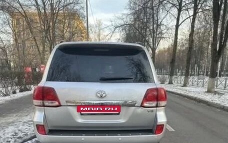 Toyota Land Cruiser 200, 2008 год, 2 970 000 рублей, 4 фотография