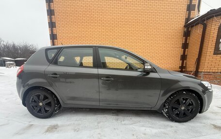 KIA cee'd I рестайлинг, 2011 год, 1 000 000 рублей, 6 фотография