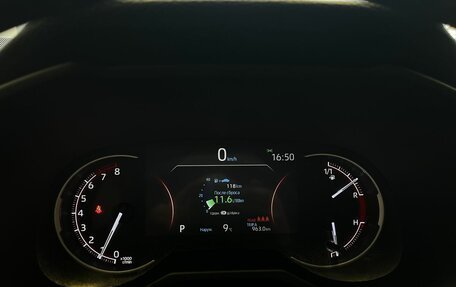 Toyota RAV4, 2021 год, 3 700 000 рублей, 13 фотография