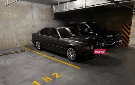 BMW 5 серия, 1988 год, 350 000 рублей, 7 фотография