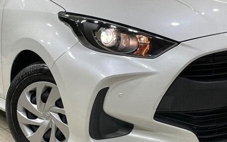 Toyota Yaris, 2022 год, 980 000 рублей, 11 фотография