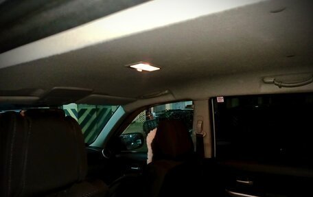 Suzuki Grand Vitara, 2011 год, 999 999 рублей, 17 фотография