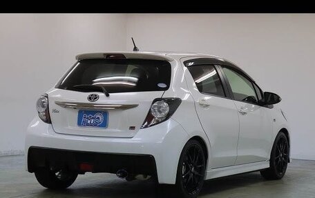 Toyota Vitz, 2018 год, 1 250 000 рублей, 3 фотография