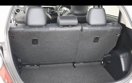 Toyota Vitz, 2018 год, 1 250 000 рублей, 13 фотография