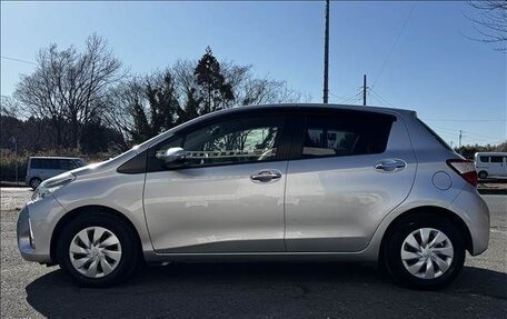 Toyota Vitz, 2019 год, 940 000 рублей, 7 фотография