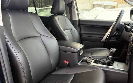 Toyota Land Cruiser Prado 150 рестайлинг 2, 2018 год, 5 250 000 рублей, 13 фотография