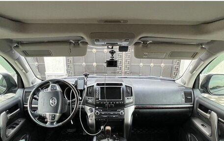 Toyota Land Cruiser 200, 2010 год, 3 300 000 рублей, 6 фотография