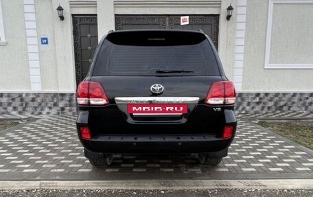 Toyota Land Cruiser 200, 2010 год, 3 300 000 рублей, 5 фотография