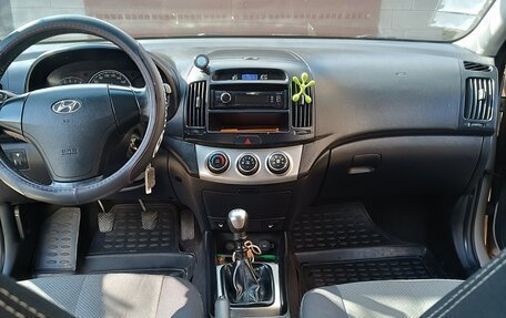 Hyundai Elantra IV, 2010 год, 800 000 рублей, 7 фотография