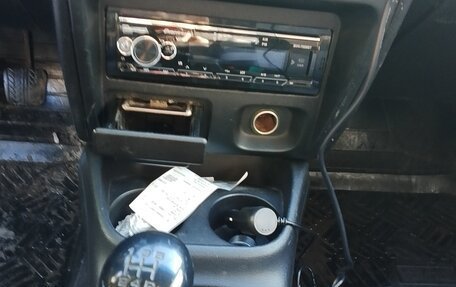 Mazda 323, 1997 год, 99 000 рублей, 10 фотография