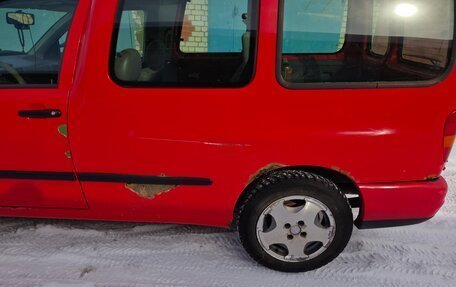 Volkswagen Caddy II, 2001 год, 298 756 рублей, 13 фотография