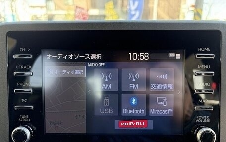 Toyota Yaris, 2022 год, 850 000 рублей, 5 фотография