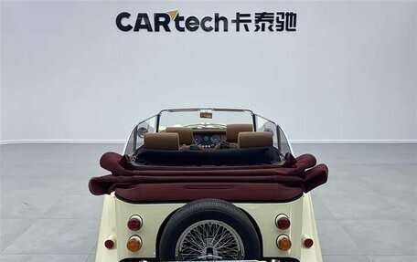 Morgan Plus 4, 2015 год, 12 990 000 рублей, 11 фотография