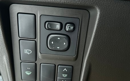 Toyota Land Cruiser Prado 150 рестайлинг 2, 2010 год, 2 590 000 рублей, 26 фотография