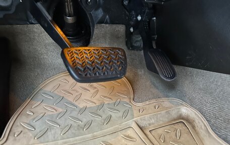 Toyota Land Cruiser Prado 150 рестайлинг 2, 2010 год, 2 590 000 рублей, 28 фотография