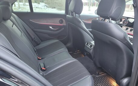 Mercedes-Benz E-Класс, 2016 год, 3 080 000 рублей, 10 фотография